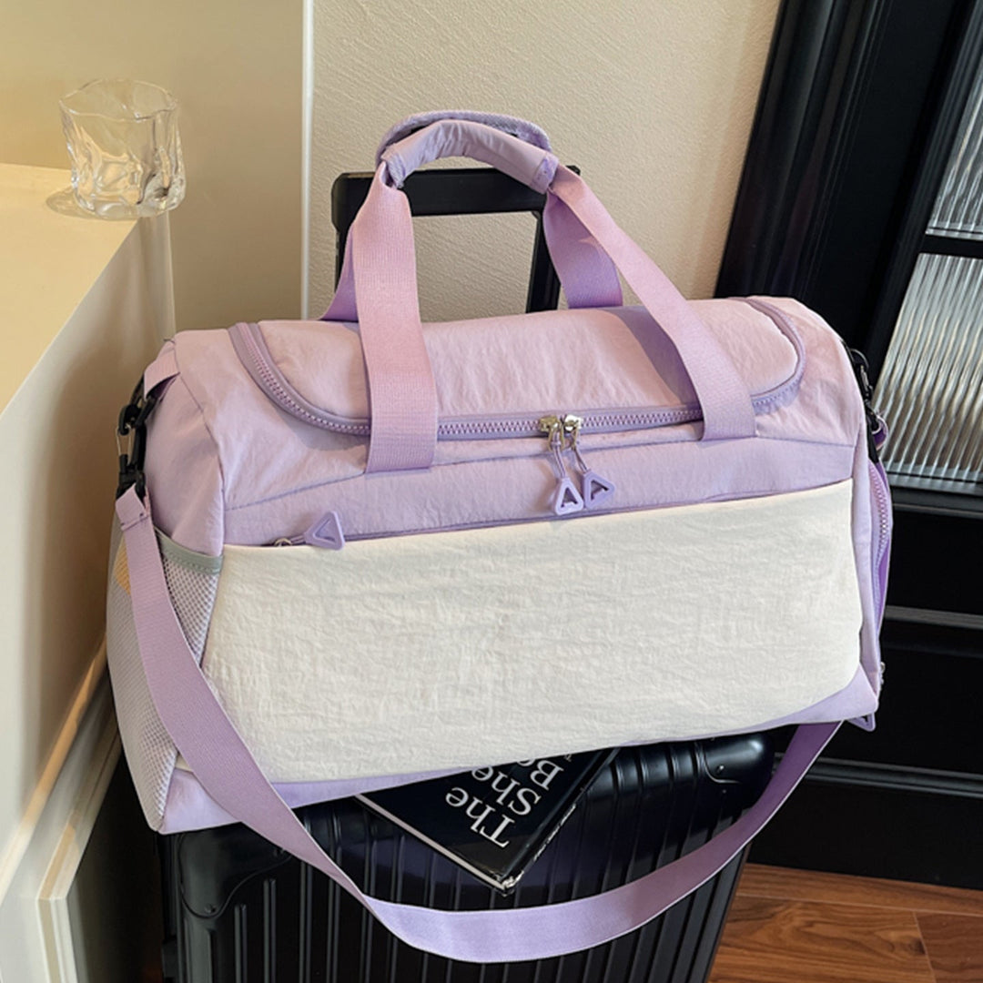 Sporty travel bag with sturdy carrying handles Kalsten