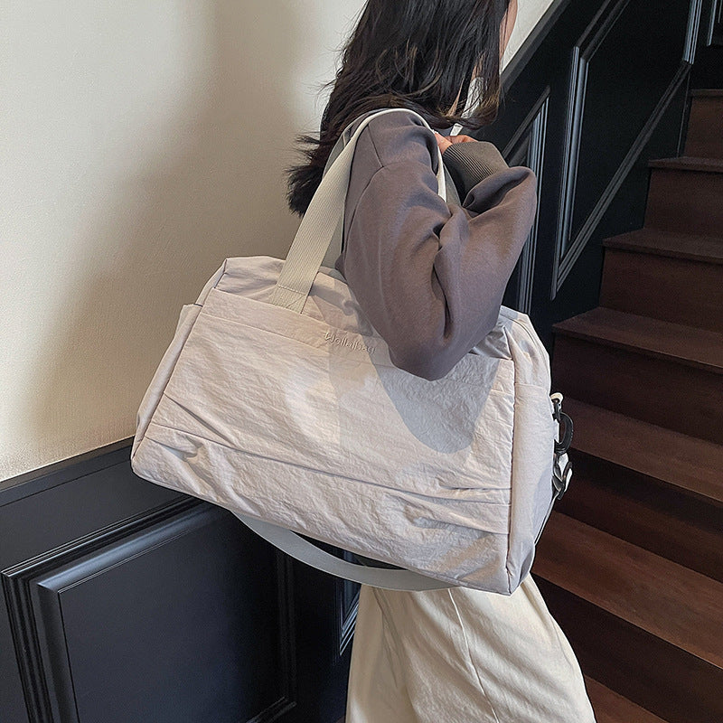 Elegant and Spacious Sports Shoulder Bag Kalsten
