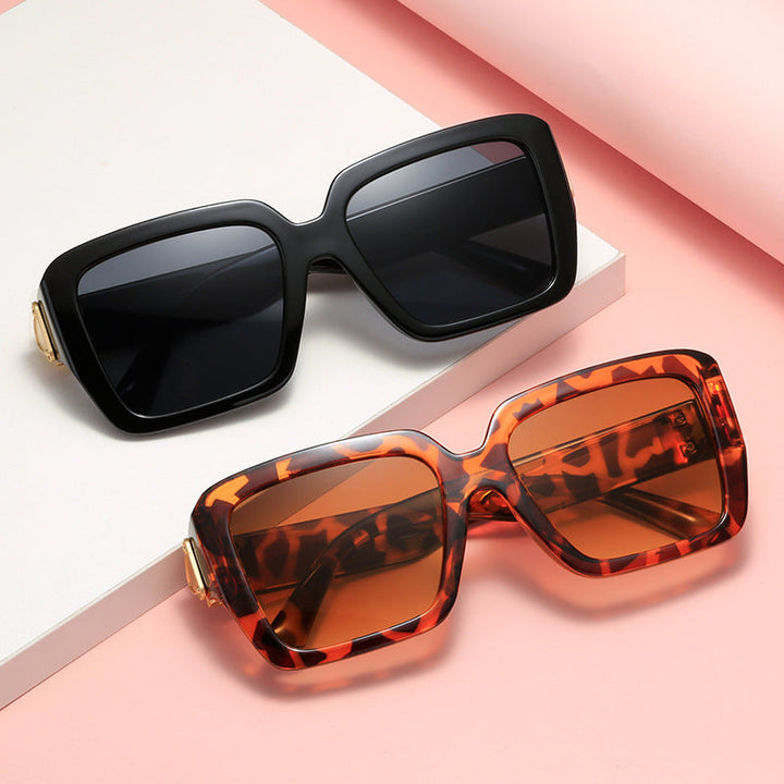 Women's oversized fashionable sunglasses with luxurious metal accents Kalsten