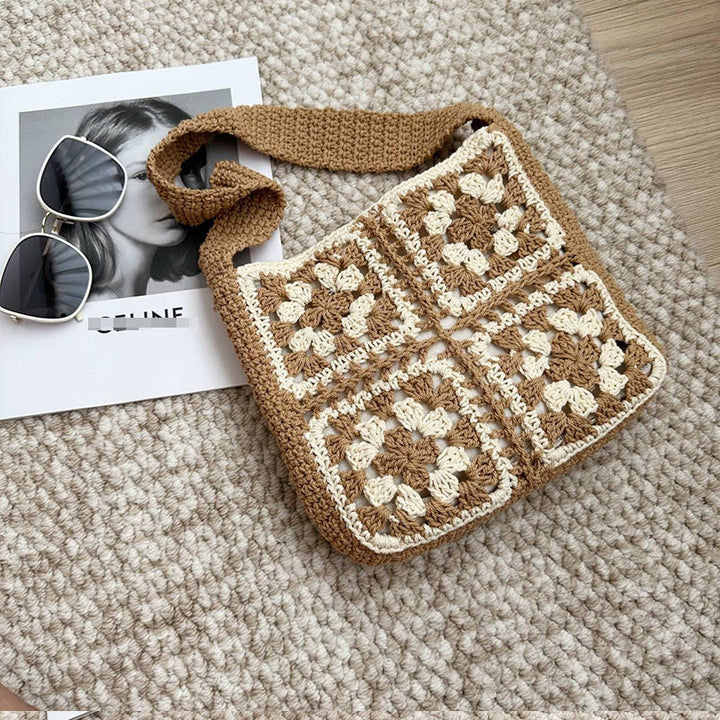 Crocheted shoulder bag with folkloric design Kalsten