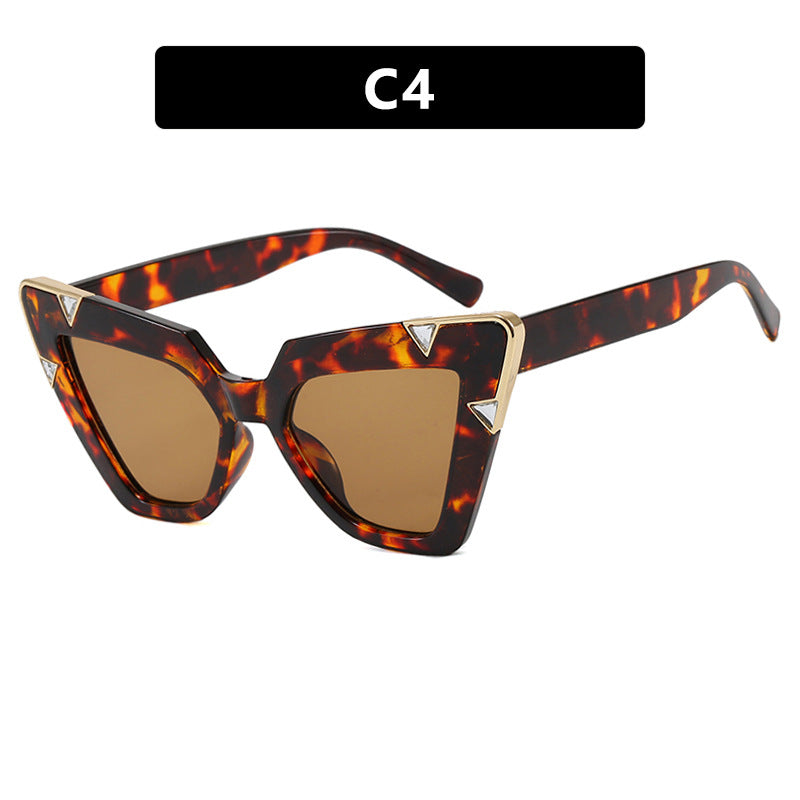 Women's Cat-Eye Sunglasses with Luxurious Design and Protective UV Filter Kalsten