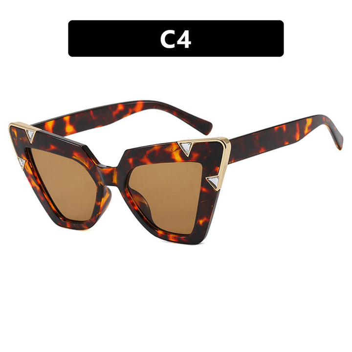 Women's Cat-Eye Sunglasses with Luxurious Design and Protective UV Filter Kalsten