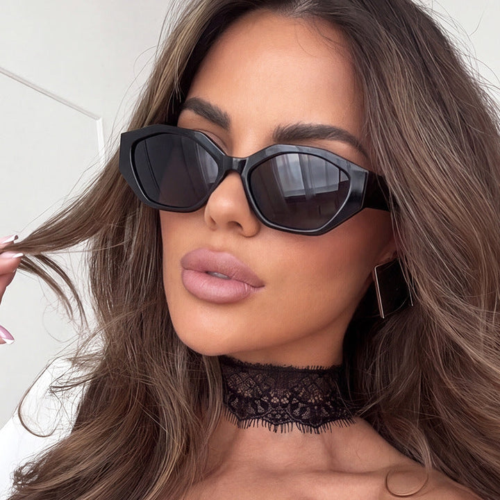 Women's stylish sunglasses in modern geometric design with protective UV filter Kalsten
