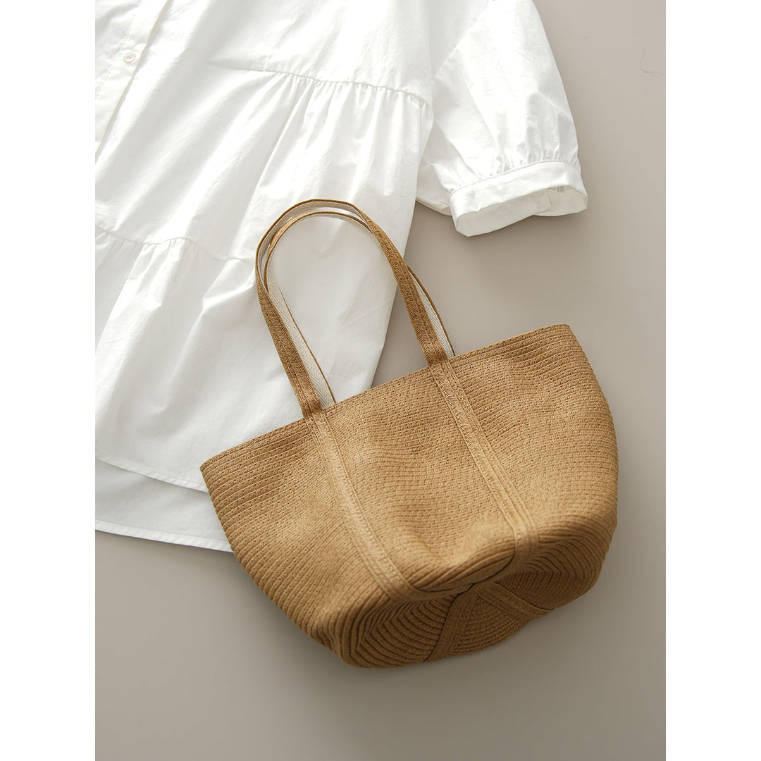 Spacious shopping bag with structured design Kalsten