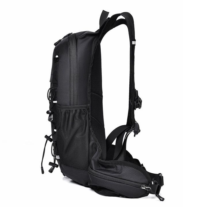 Hydration-Focused Adventure Daypack Kalsten
