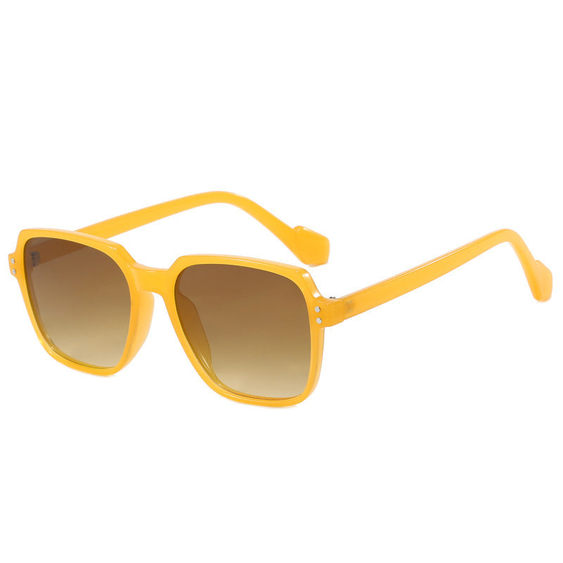 Women's fashion sunglasses with bold, rectangular lenses Kalsten