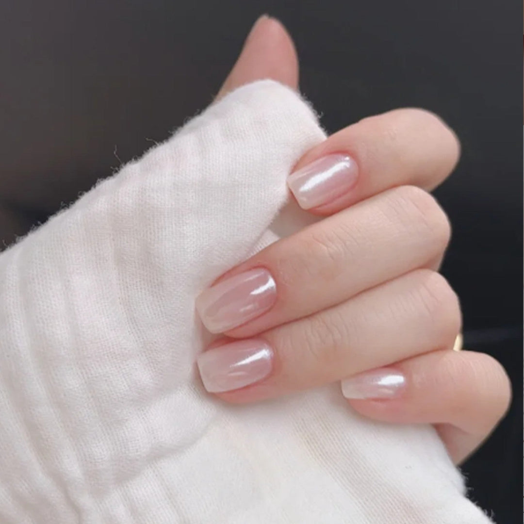 Elegant Artificial Nails with French Manicure and Glitter Effects Kalsten