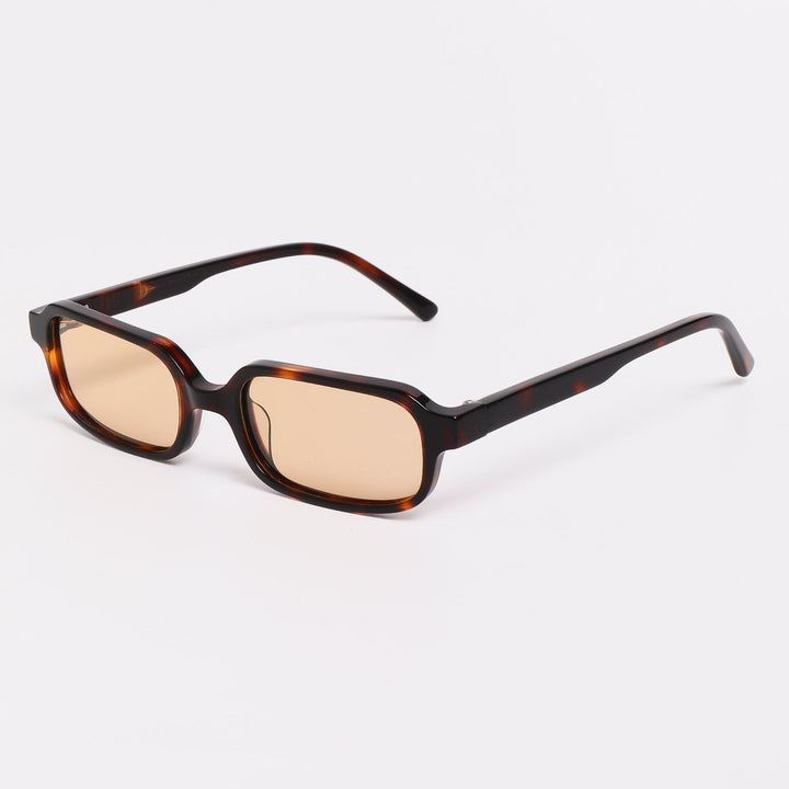 Women's sunglasses in a modern, angular design with advanced UV protection lenses Kalsten