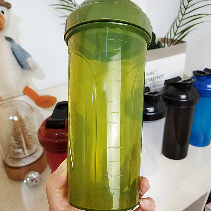 Unisex Shaker bottle in a timeless design with practical pouring opening Kalsten
