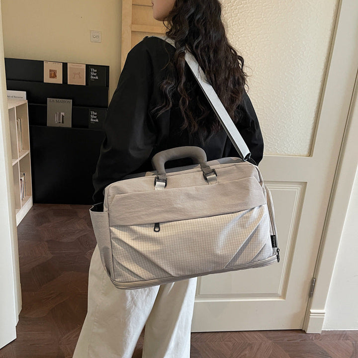 Functional travel bag with organizer compartments Kalsten