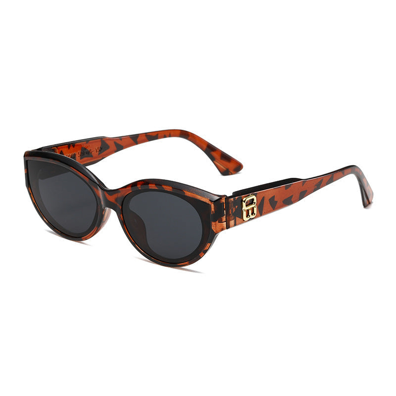 Women's trendy Cat-Eye sunglasses with luxurious design Kalsten