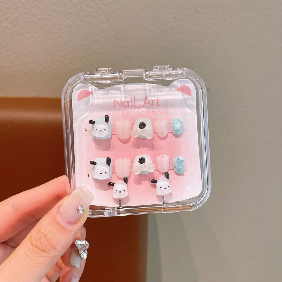 Creative artificial nails with 3D designs Kalsten