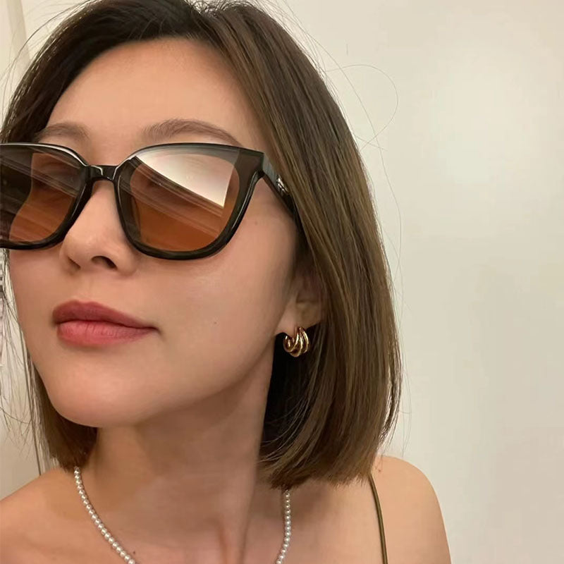 Ladies Cat-Eye Design Sunglasses with protective UV filter Kalsten