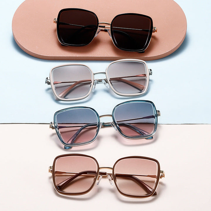 Women's Premium Sunglasses with Square Frame and Mirrored Lenses Kalsten