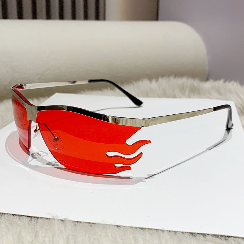 Women futuristic sunglasses with distinctive design Kalsten