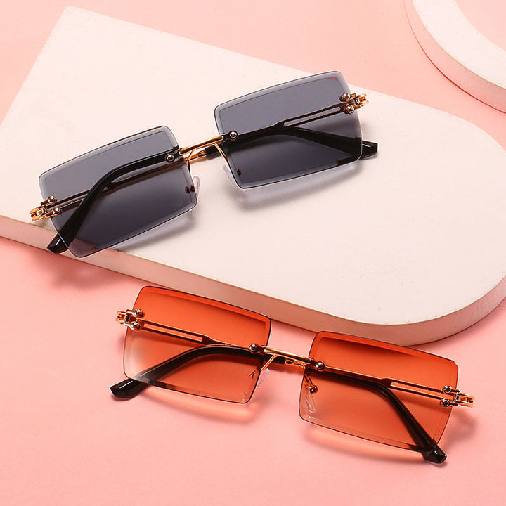 Women's stylish sunglasses with unique rectangular frame and sparkling details Kalsten