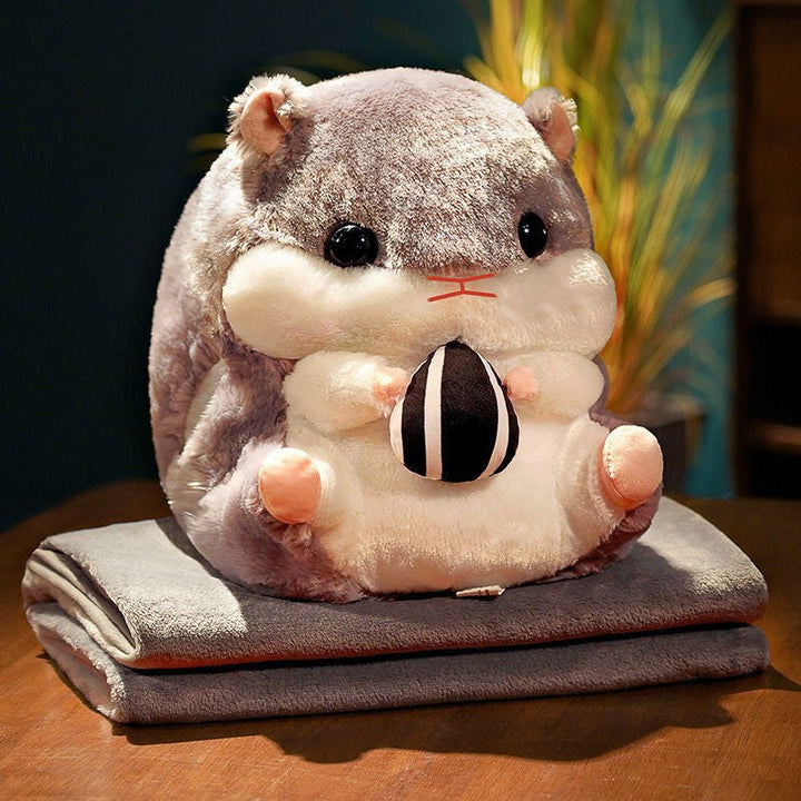 Squirrel-shaped cuddle pillow Kalsten