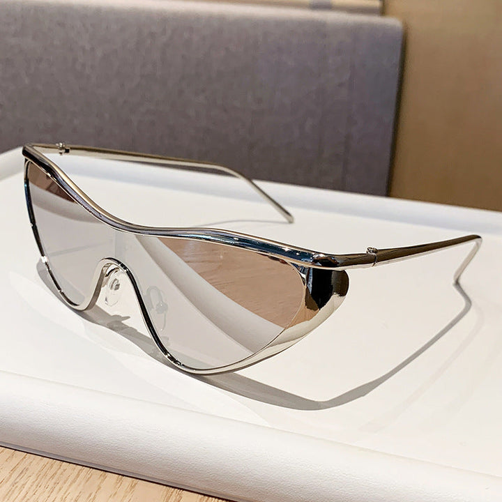 Women's futuristic oversized sunglasses with striking design Kalsten