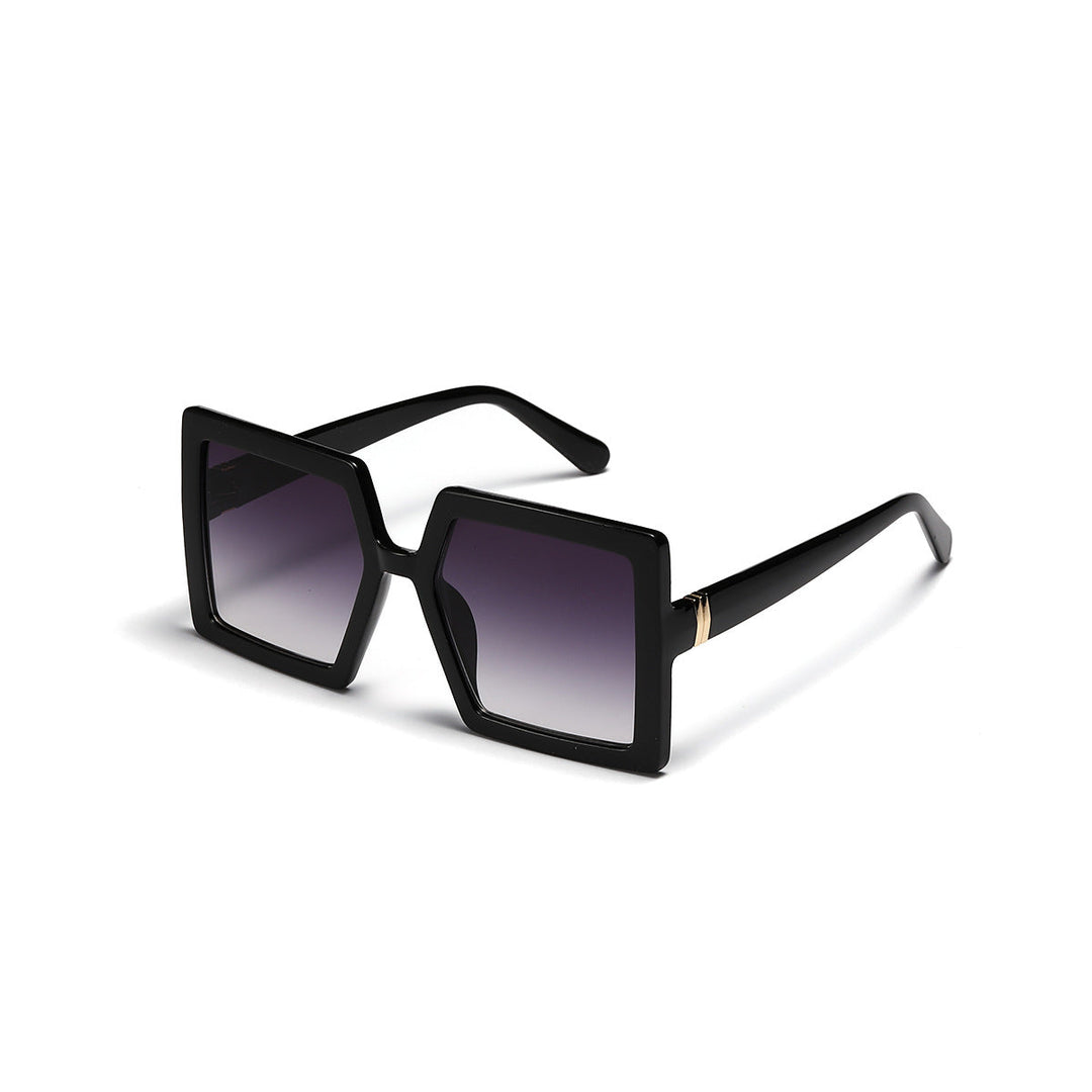Ladies geometric sunglasses with modern, wide frame Kalsten