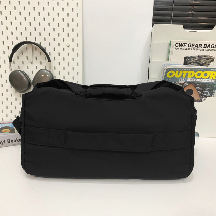 Sporty multifunctional duffle bag with sturdy outer pockets Kalsten