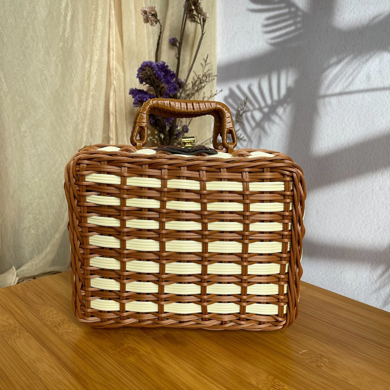 Women braided cosmetic and storage case Kalsten