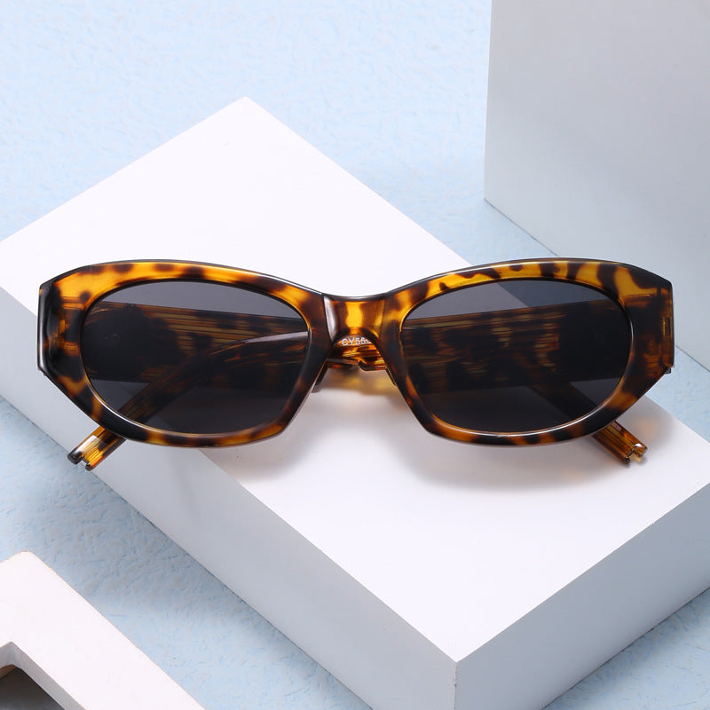 Women's fashionable sunglasses in striking design with luxurious frame elements Kalsten
