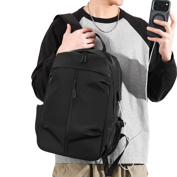 Ergonomic backpack with intelligent storage concept Kalsten