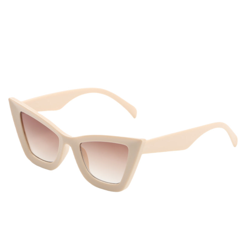 Women fashion forward Cat-Eye sunglasses Kalsten