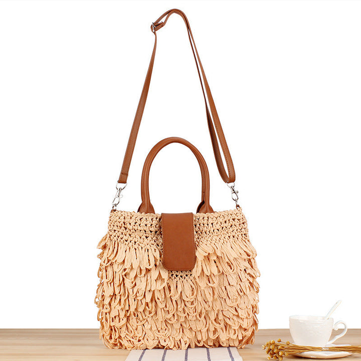 Luxurious shoulder bag with handmade fringes Kalsten