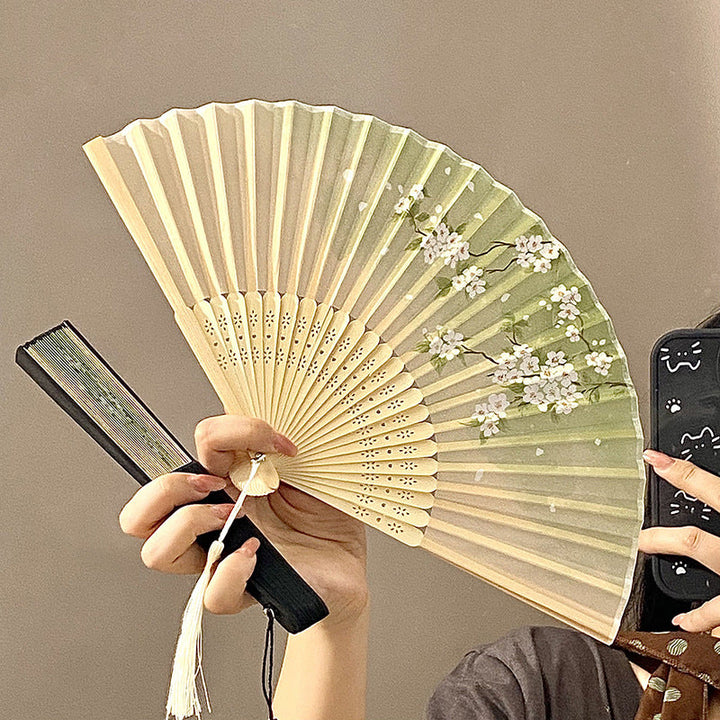 Hand fan with elegant floral pattern Kalsten