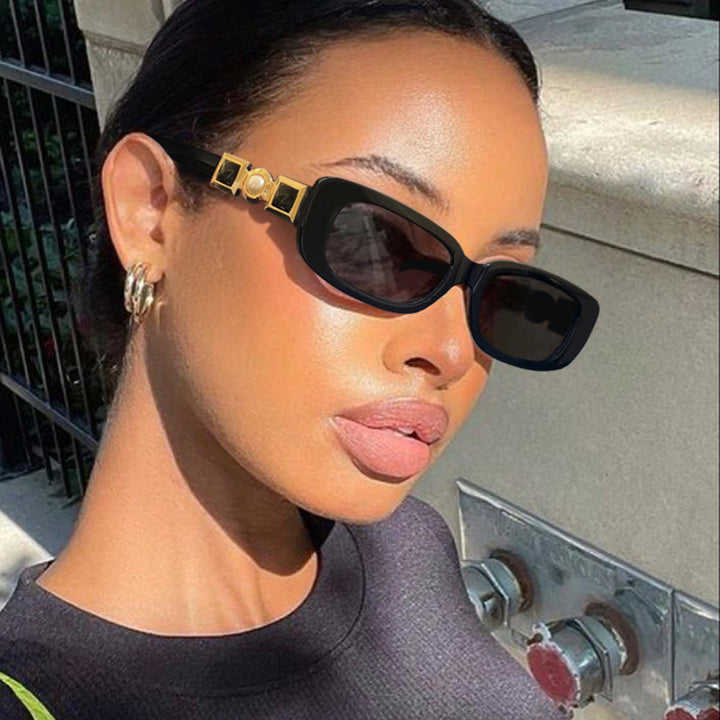 Women stylish sunglasses with elegant design Kalsten