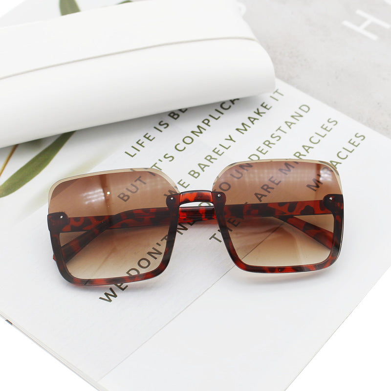 Women’s square sunglasses with extravagant leopard pattern Kalsten