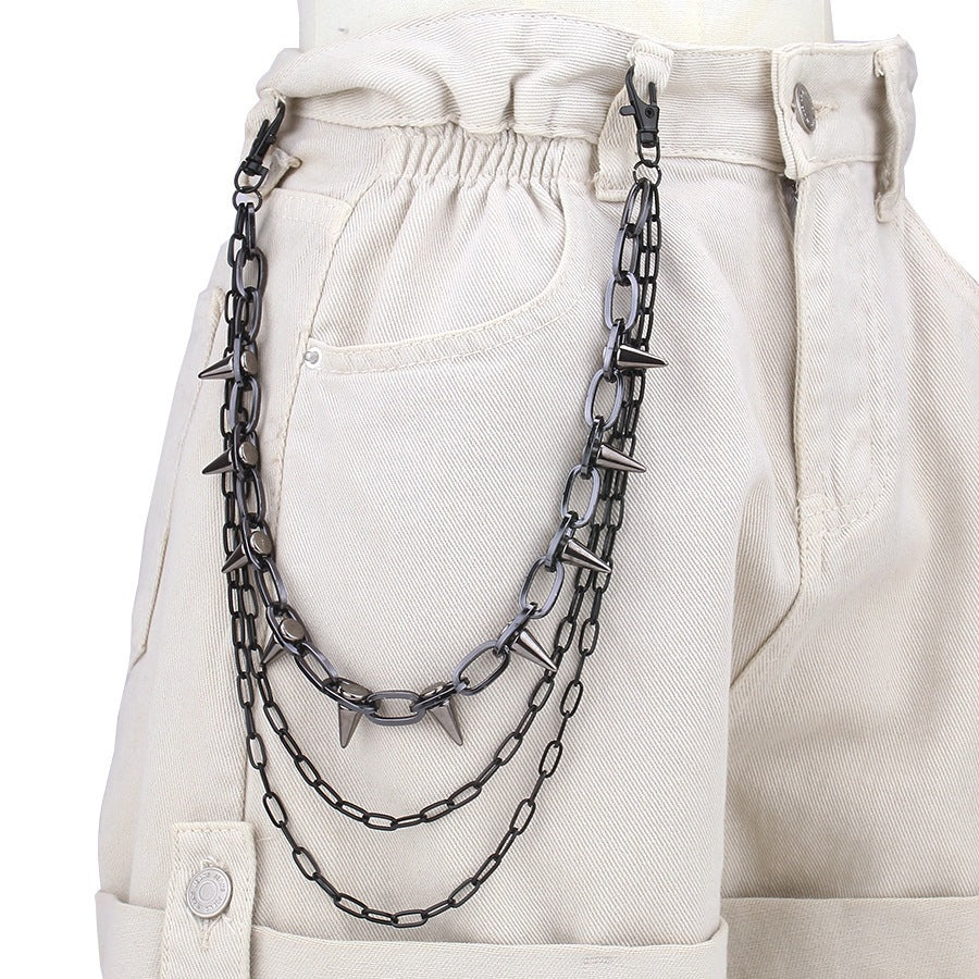 Fashionable chain belt with stud accents Kalsten