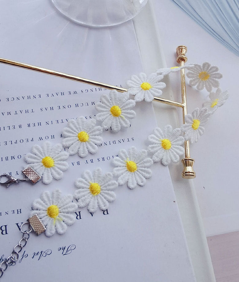 Floral Choker Necklace Kalsten