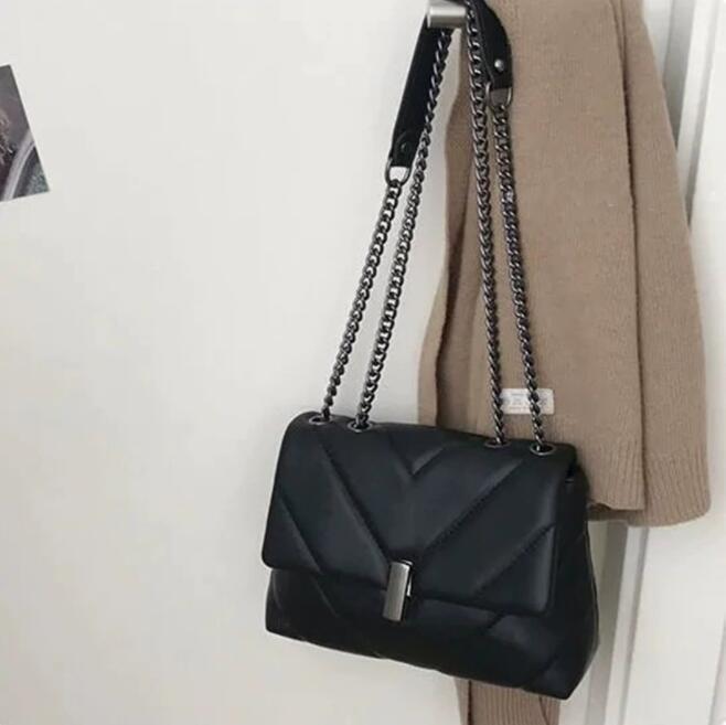 Chic Quilted Evening Handbag Kalsten