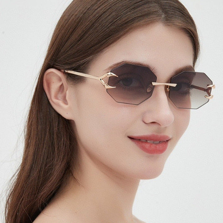 Women's geometric sunglasses with modern metal frame Kalsten