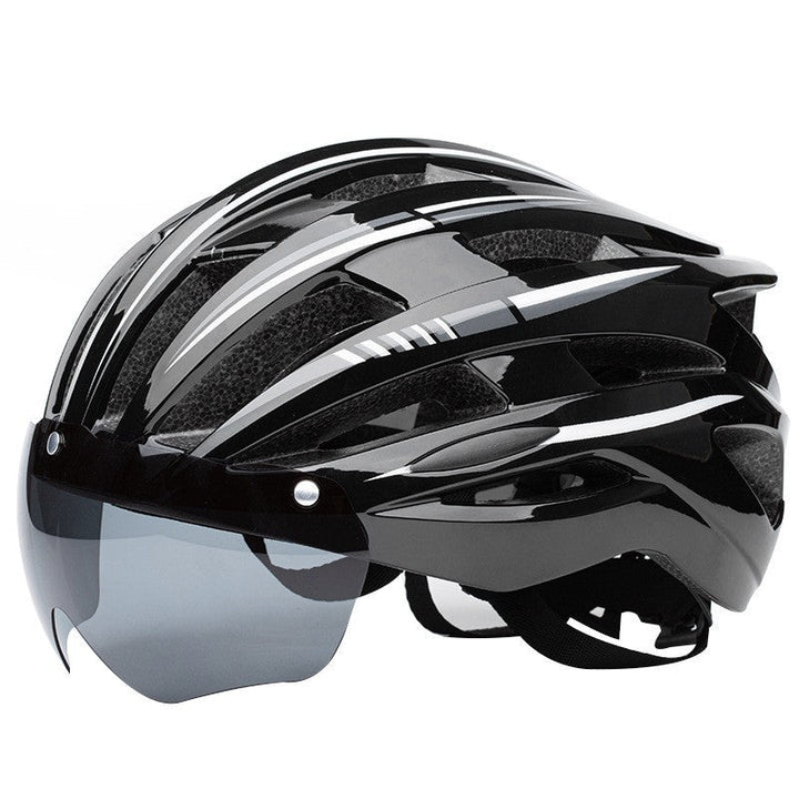 Road bike helmet with visor-friendly design and excellent ventilation Kalsten
