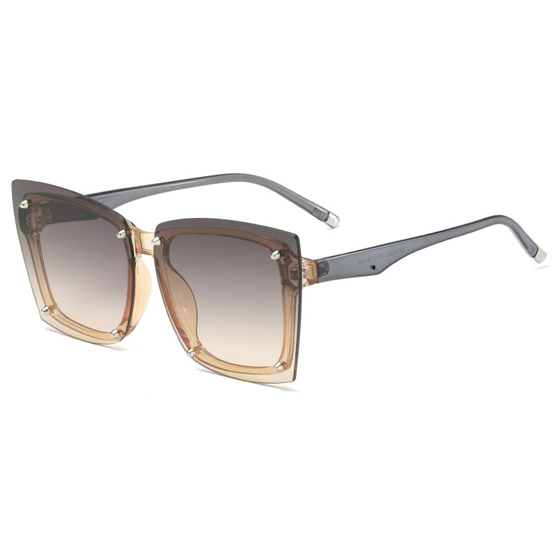 Women's statement sunglasses with stylish square frame and fashionable accents Kalsten