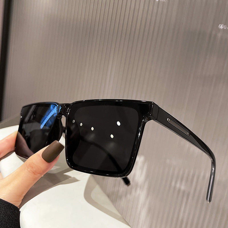 Ladies square sunglasses in elegant, modern design Kalsten