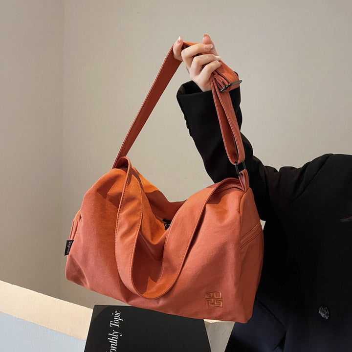 Multifunctional Sports Bag with Practical Carrying Options Kalsten