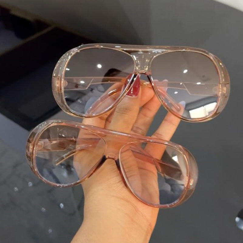 Women's sporty sunglasses in a futuristic design Kalsten