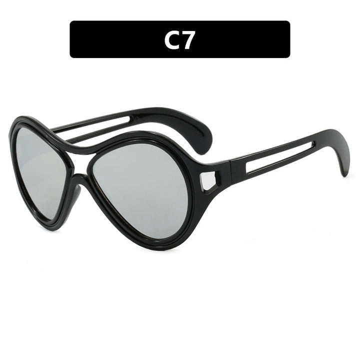 Women's vintage-inspired sunglasses with distinctive frame and UV protection Kalsten