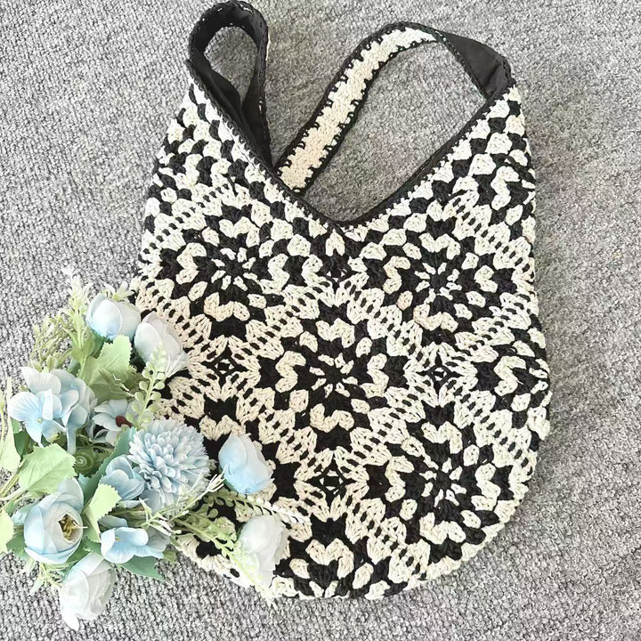 Fashionable crochet shoulder bag Kalsten