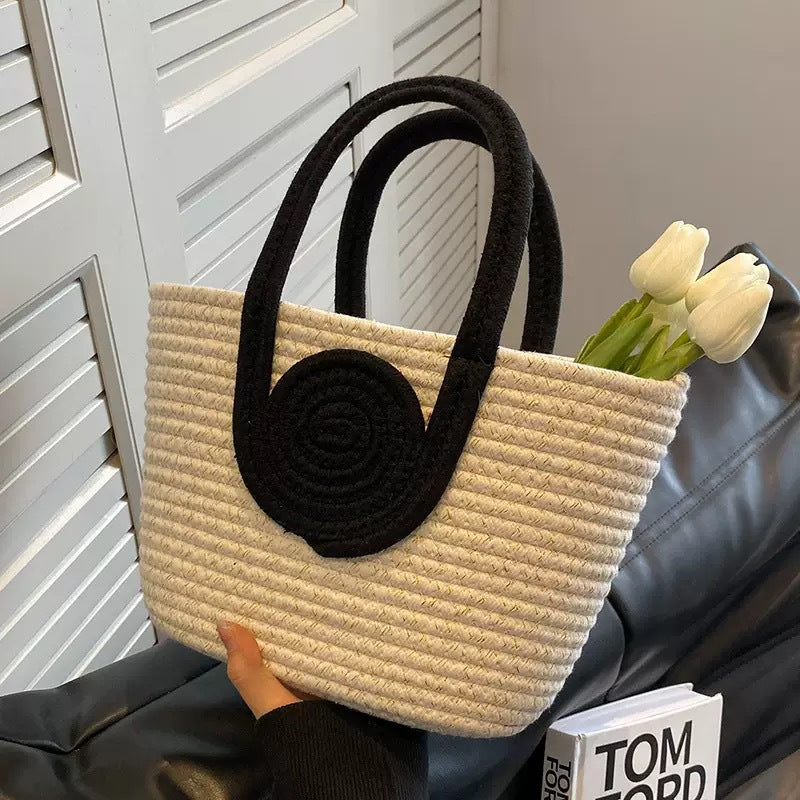 Handmade basket bag with innovative handle Kalsten