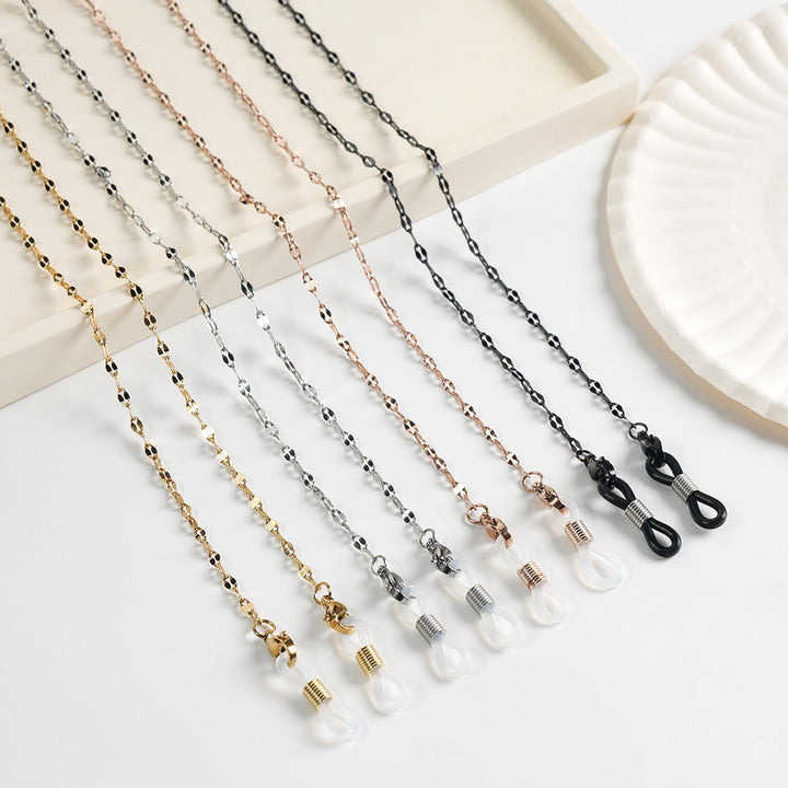 Chic Beaded Eyewear Holder kalsten