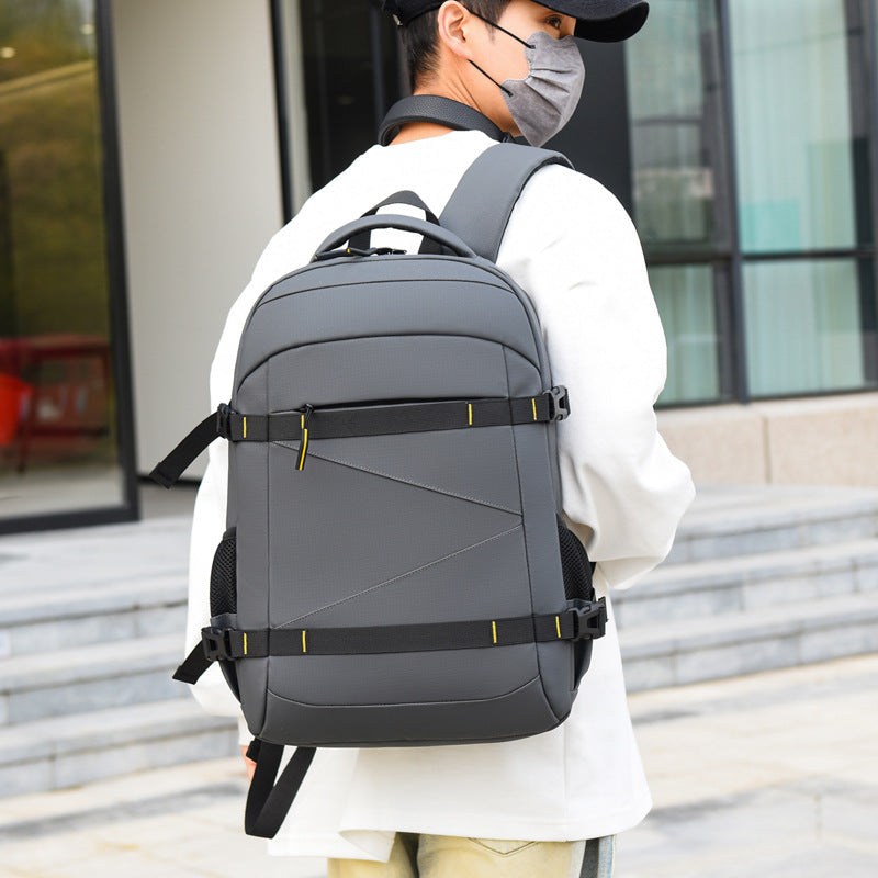 Modern backpack with multidimensional compartments and breathable back Kalsten