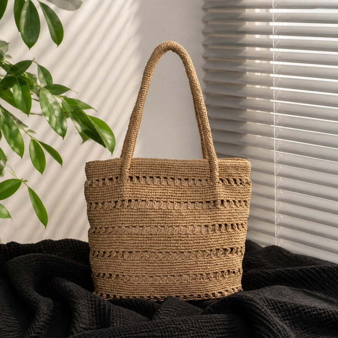 Handcrafted beach bag with open woven pattern Kalsten