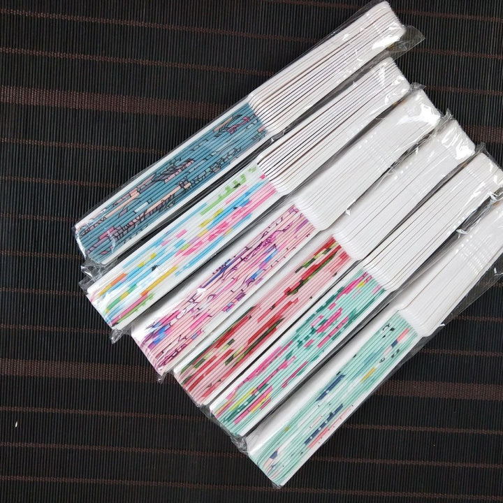 Ladies fan with shimmering scale patterns Kalsten