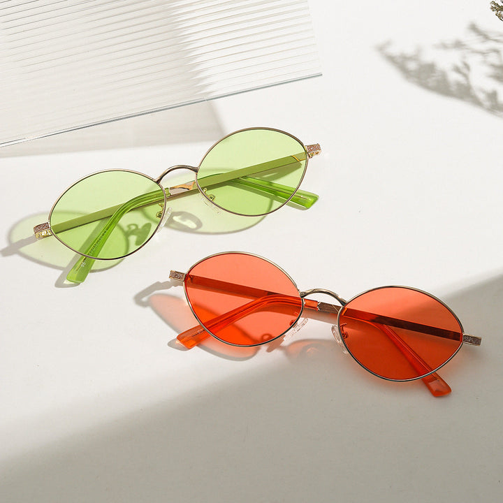 Women's fashionable round sunglasses with luxurious accents Kalsten