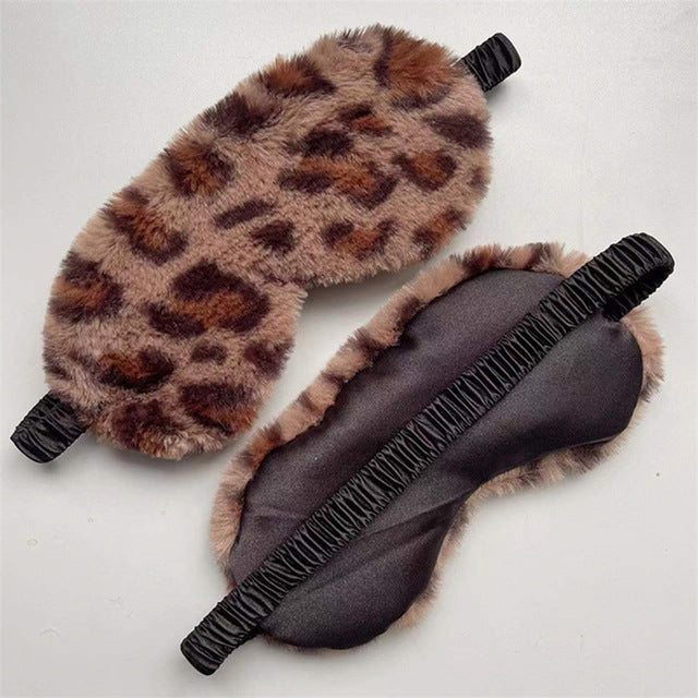 Women's soft plush sleep mask with ergonomic padding and elastic comfort band Kalsten
